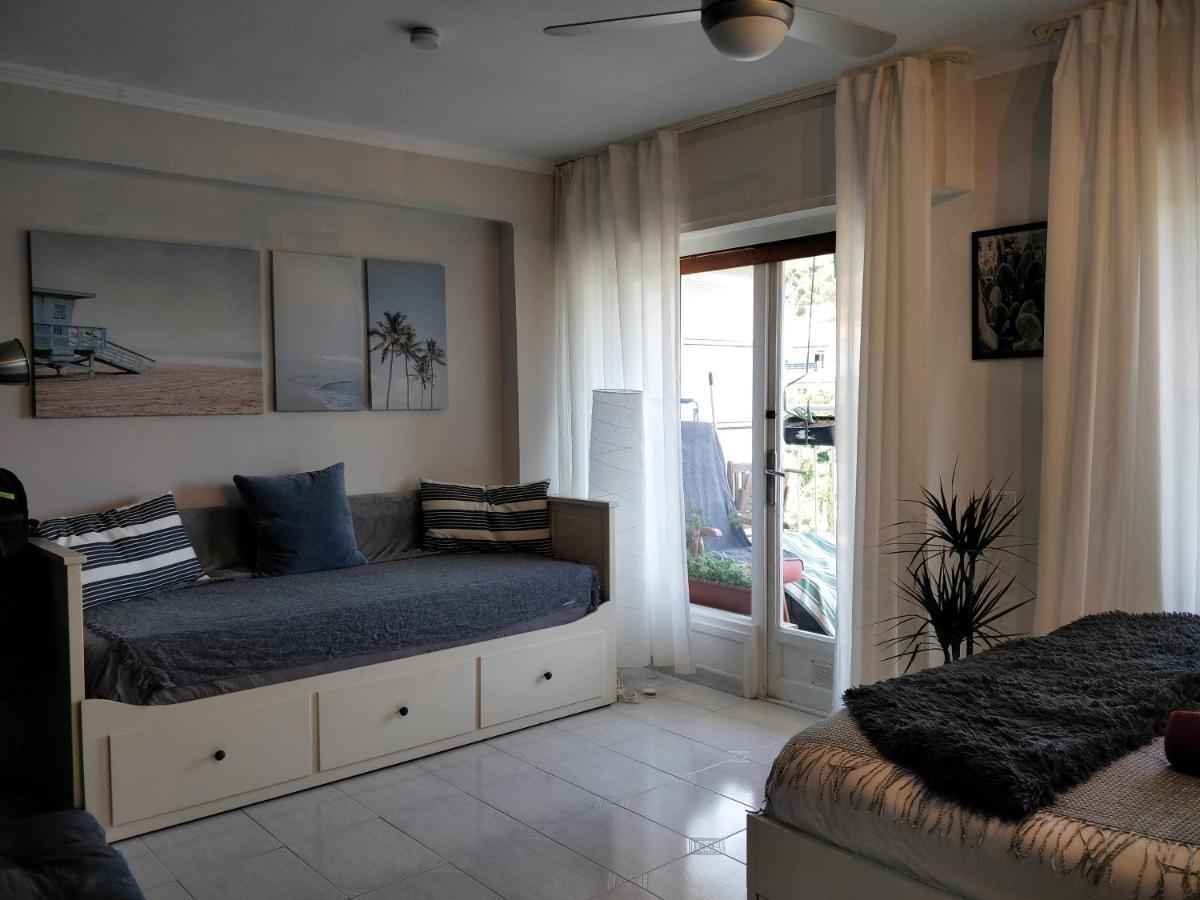 Bonavista Studio With A Balcony - Calella Esterno foto
